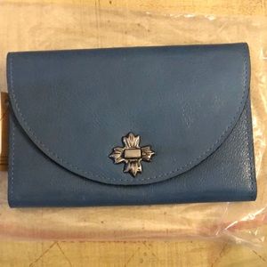 NWT Patricia Nash Colli Wallet Distressed Vintage (Sunflower Blue)
